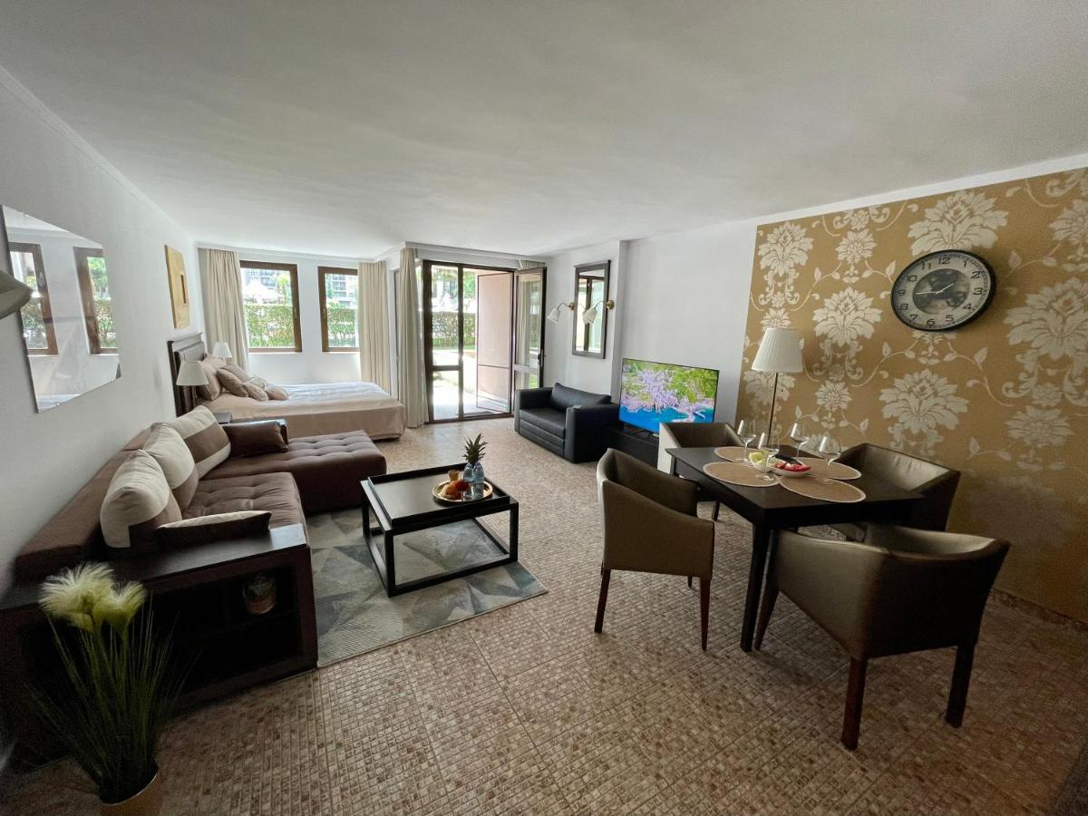 Royal Beach Apartments - 5M To Pool, 100M To Beach Slantchev Briag Extérieur photo