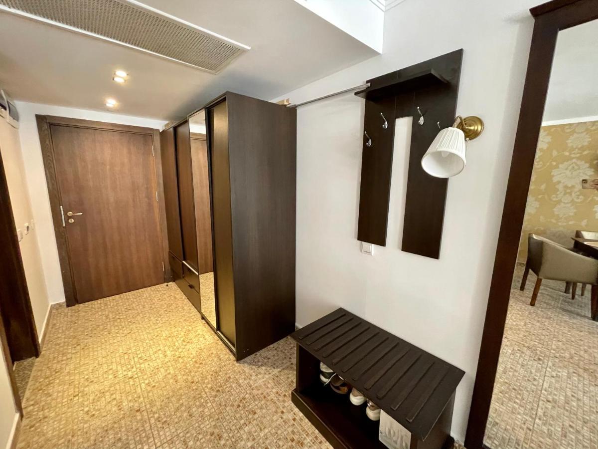 Royal Beach Apartments - 5M To Pool, 100M To Beach Slantchev Briag Extérieur photo